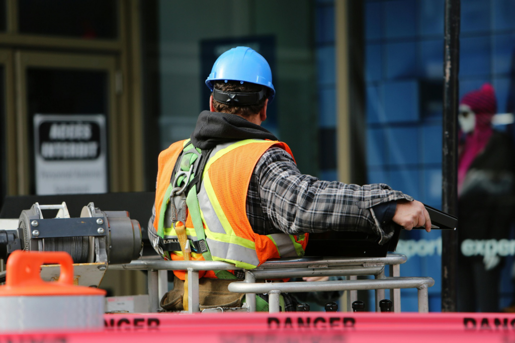 Concurrent delays can make responsibility and damages harder to evaluate. Contact HPM Consultants for clear delay analysis