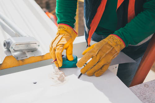 Comparing actual site progress with the baseline schedule allows project teams to identify emerging delays early and implement corrective actions before impacts escalate.