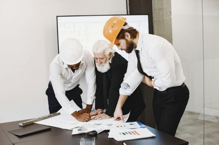 Learn how expert interpretation shapes construction dispute decisions with HPM Consultants
