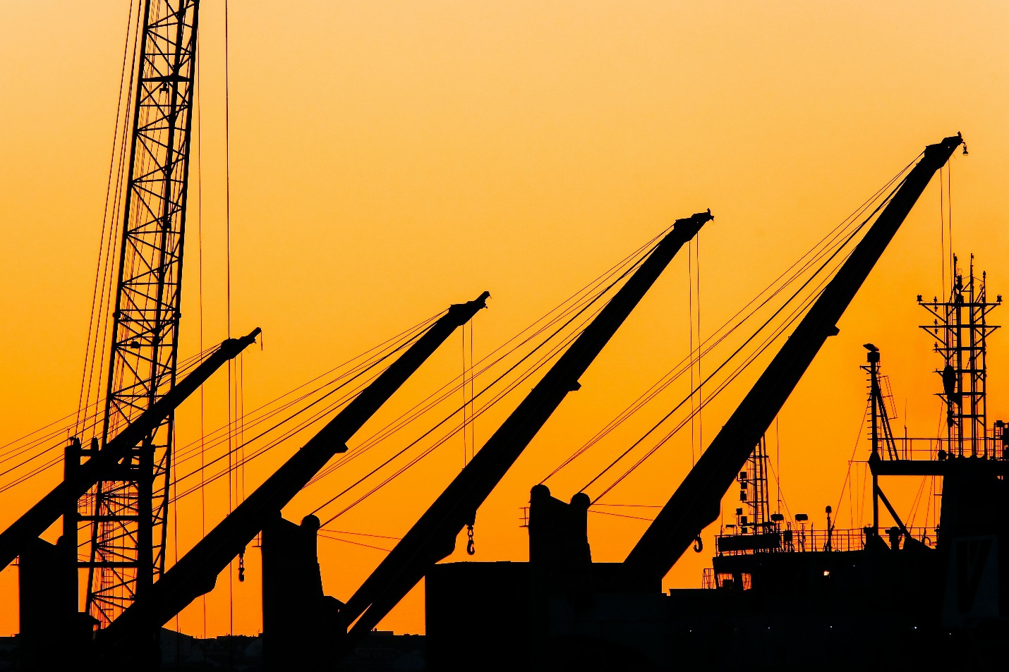 Understanding the difference between disruption and delay strengthens construction claims, contact HPM Consultants