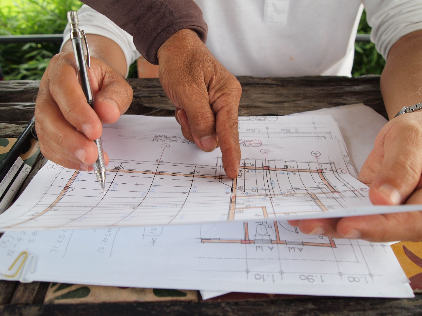 Concurrent delays require careful separation; contact HPM Consultants for clarity