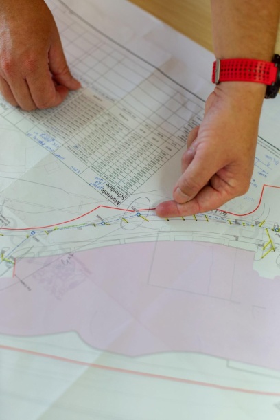 The chosen delay method should fit the project records, timing, and question being analyzed.